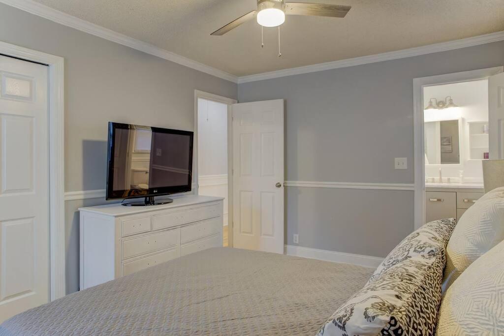 Charming Home Near Folly & Downtown Charleston Exterior foto